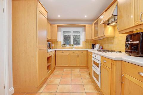 2 Mardy, Caversham, Reading, RG4 7NY