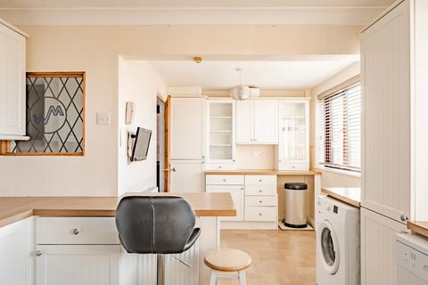 14 Cranesbill Road, Lowestoft, NR33 7EA