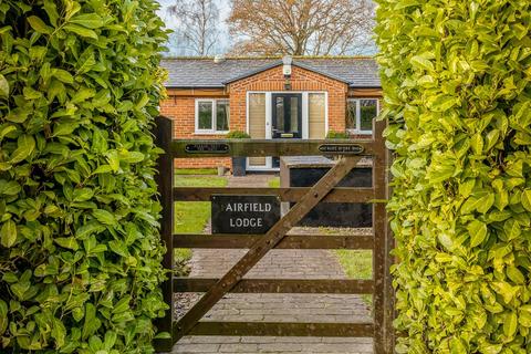 4 bedroom detached bungalow for sale, Thorney Road, Wigsley, Newark