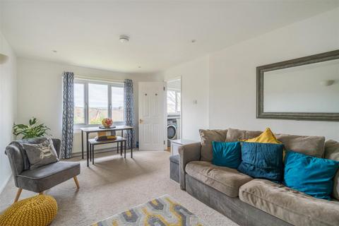 2 bedroom apartment for sale, Alexandra Court, Bridport