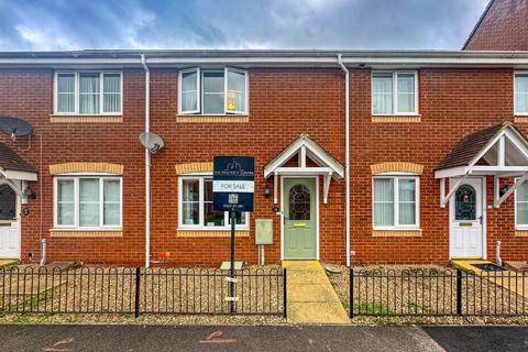 2 bedroom terraced house for sale, 34 Severn Drive, Taunton.