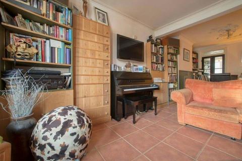 3 bedroom house for sale, Roslyn Road, London