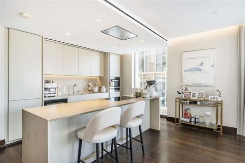 undefined, Kings Gate Walk, London SW1E