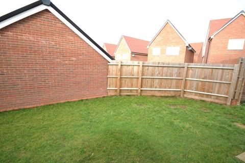 3 bedroom detached house to rent, Mill Park Drive, Braintree, CM7