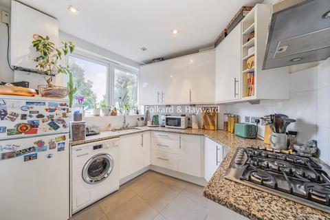 2 bedroom flat for sale, Alexandra Gardens, Muswell Hill