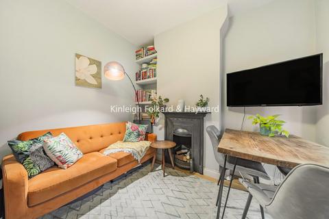 28 Alexandra Gardens, London, N10 3RL