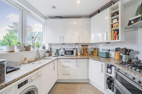 28 Alexandra Gardens, London, N10 3RL