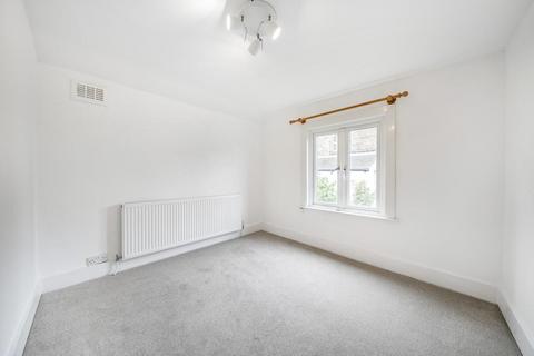 3 bedroom flat for sale, Crofton Road, Camberwell SE5