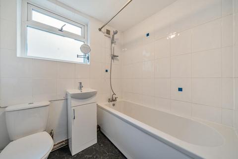 3 bedroom flat for sale, Crofton Road, Camberwell SE5