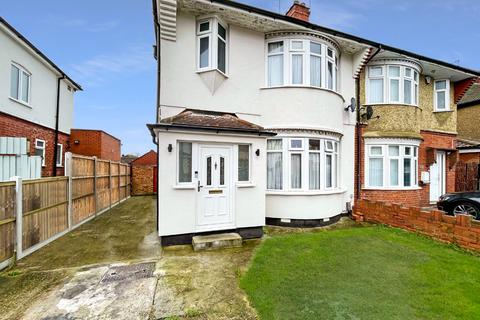 3 bedroom semi-detached house for sale, Austin Road, Luton, Bedfordshire, LU3 1TY