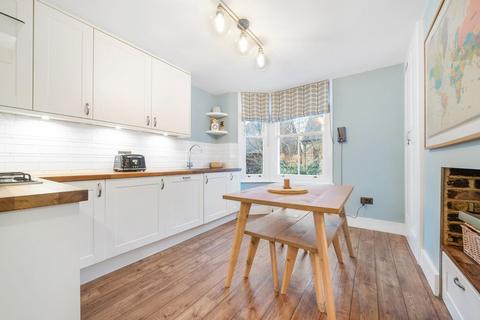 3 bedroom flat for sale, Holmewood Road, SW2