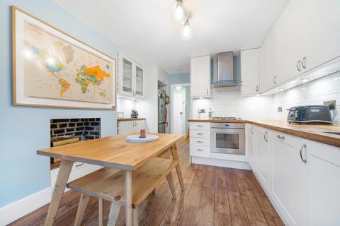 3 bedroom flat for sale, Holmewood Road, SW2