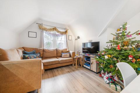 2 bedroom flat for sale, Raleigh Gardens, SW2