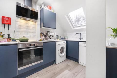 2 bedroom flat for sale, Raleigh Gardens, SW2