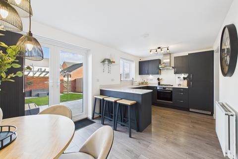 3 bedroom detached house for sale, Garnet Close,  Poulton-le-Fylde, FY6