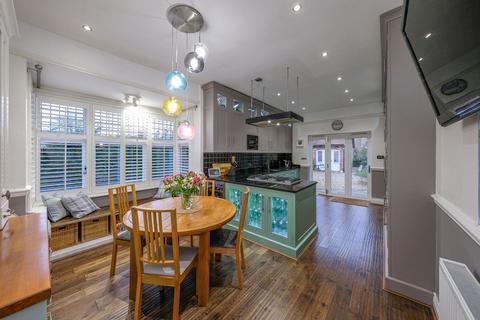 6 bedroom semi-detached house for sale, Knutsford Old Road, Warrington WA4