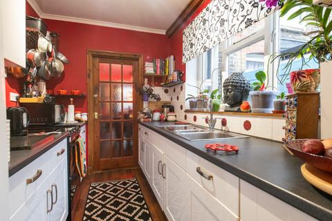 2 bedroom terraced house for sale, Alexandra Road, Gravesend