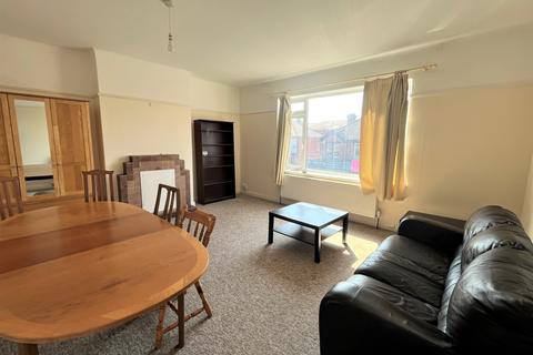 2 bedroom flat to rent, Wimborne Road, Winton, Bournemouth