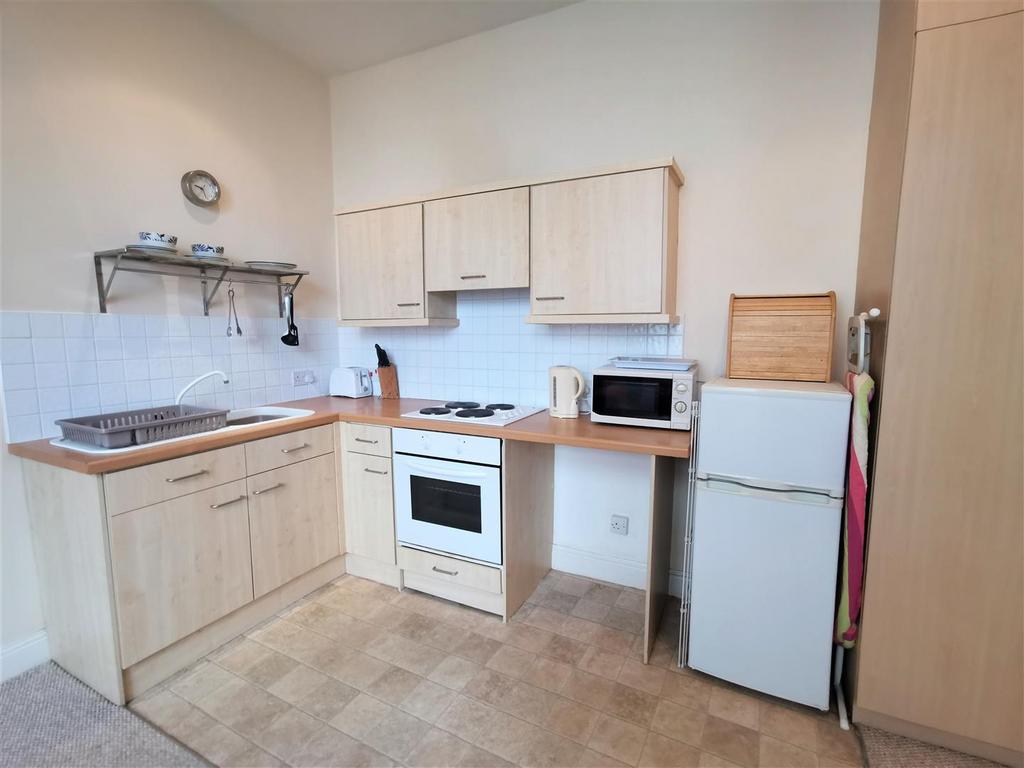 KITCHEN.jpg