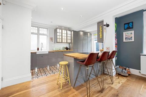 4 bedroom house for sale, Woodbastwick Road, London