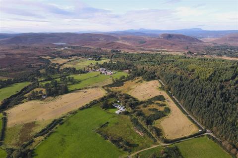 6 bedroom detached house for sale, Gairdie House and Boarding Kennels, 201 Lednabirichen, Dornoch