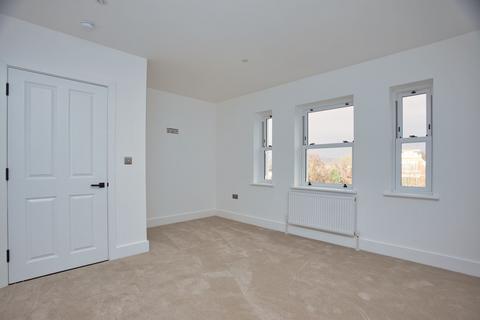 2 bedroom apartment to rent, Augusta Gardens, Folkestone, CT20