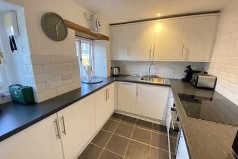 3 bedroom semi-detached house to rent, 18 South Street, Totnes