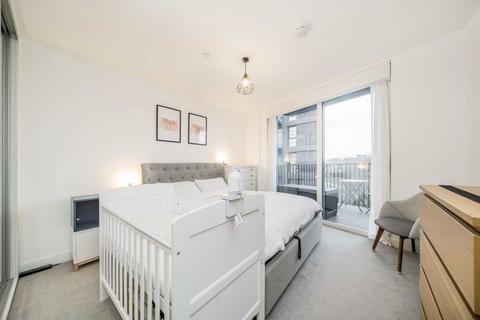 1 bedroom flat for sale, Bundocks Walk, London E3