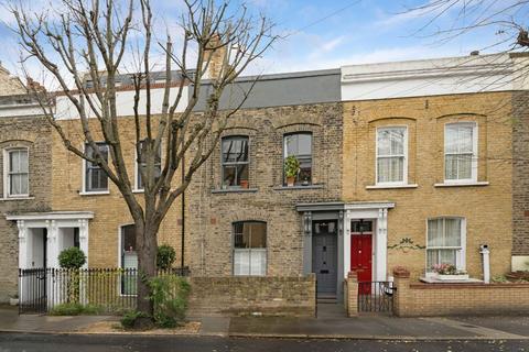 2 bedroom flat for sale, Zealand Road, London E3