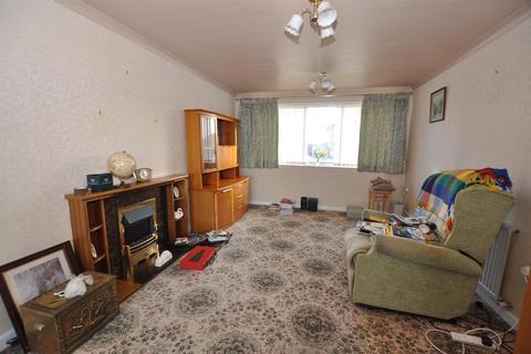 2 bedroom semi-detached house for sale, The Close, Burton-On-Trent DE13