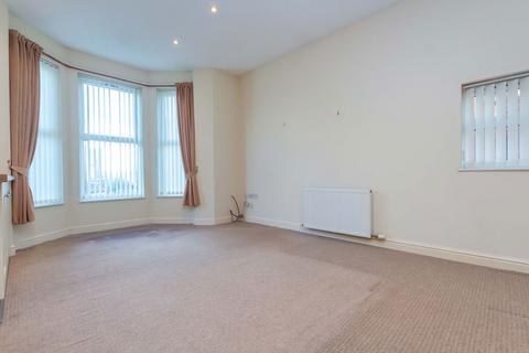 2 bedroom flat for sale, Lathom Road, Southport PR9