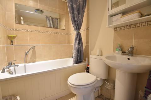 14 Treetop Close, Luton, LU2 0JZ
