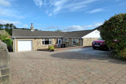 4 bedroom bungalow for sale, Tarn Moor Crescent, Skipton