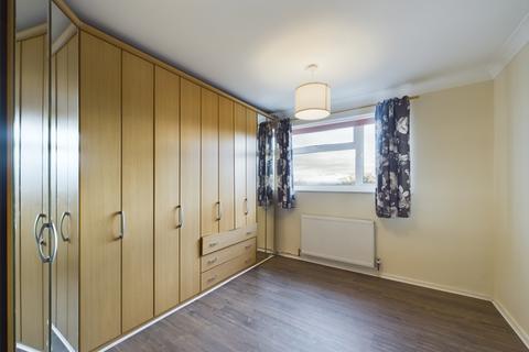 4 bedroom semi-detached house for sale, Mandeville Close, Tilehurst, Reading, RG30