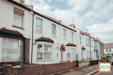 3 bedroom terraced house for sale, Fairfax Drive, Westcliff-On-Sea