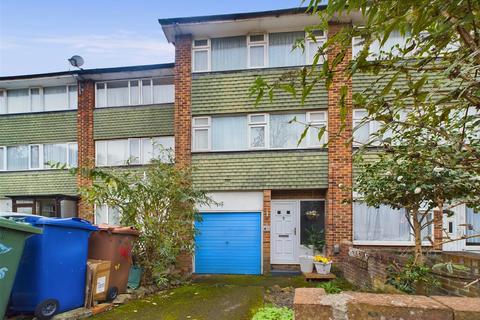 3 bedroom terraced house for sale, Rookwood Close, Grays