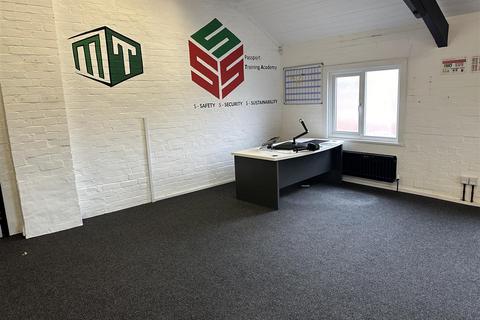 Office to rent, West Street, Warsop Vale