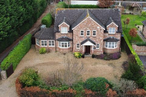 Laurel Cottage, 172 Barton Road, Wisbech, PE13 4TG