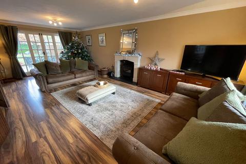 Laurel Cottage, 172 Barton Road, Wisbech, PE13 4TG