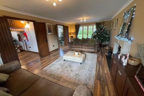 Laurel Cottage, 172 Barton Road, Wisbech, PE13 4TG
