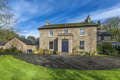 21 bedroom detached house for sale