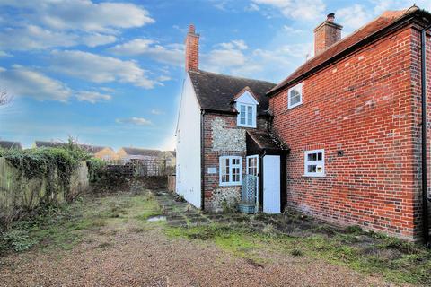 2 bedroom house for sale, Hampden Road, Speen