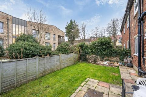 2 bedroom maisonette for sale, Linden Close, Southgate