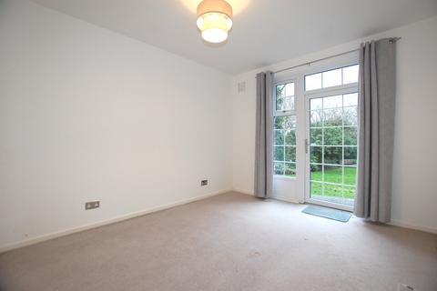 2 bedroom flat to rent, Mays Hill Road, Bromley, BR2