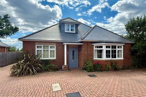 Woolsbridge Road, St. Leonards, BH24