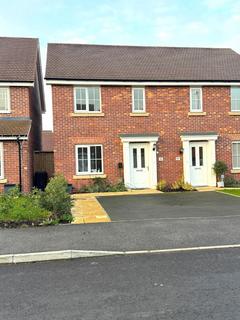 2 bedroom house to rent, Nonsuch Avenue, Stratford-Upon-Avon CV37