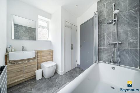 89 Charlock Way, Guildford, GU1 1XY