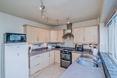 3 bedroom semi-detached house for sale, Swincliffe Close, Gomersal, Cleckheaton, West Yorkshire, BD19