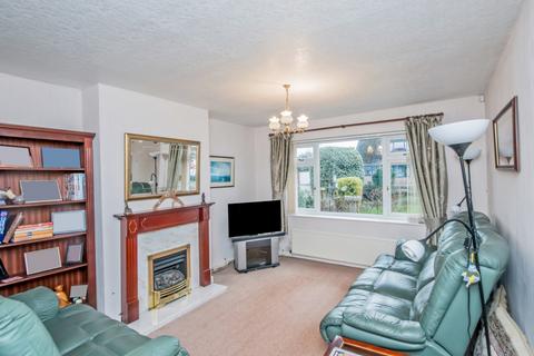 3 bedroom semi-detached house for sale, Swincliffe Close, Gomersal, Cleckheaton, West Yorkshire, BD19