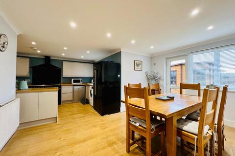 2 Chapel Road, Dymchurch, Romney Marsh, TN29 0TD